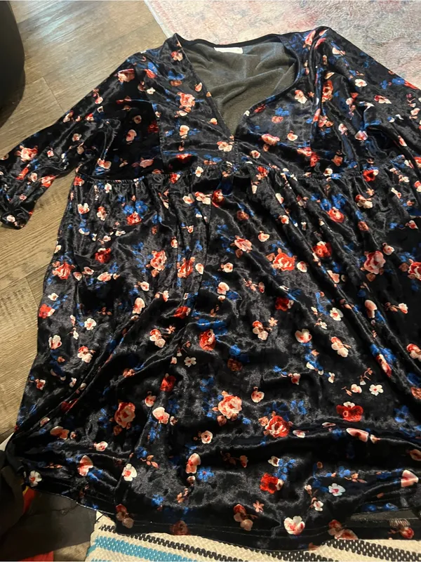 Natural Life Stella V-Neck Mini Black Velvet Vintage Floral Dress Boho Sz M - Image 14
