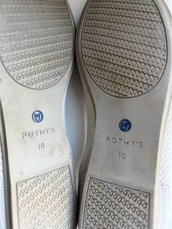 Rothy's Women's Beige Slip-On Flats Size 10 - Image 4