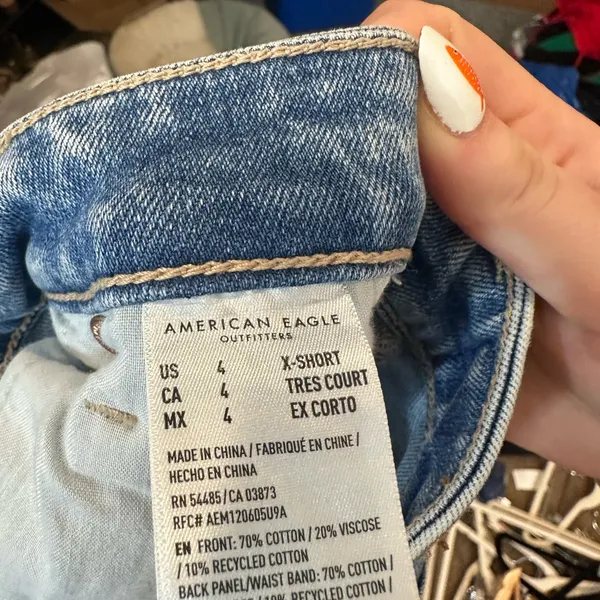 American Eagle Light Wash Distressed Mom Jeans Size 4 X-Short Length - Image 7