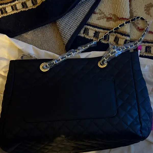 Vera Black Quilted‎ Tote Bag - Image 3