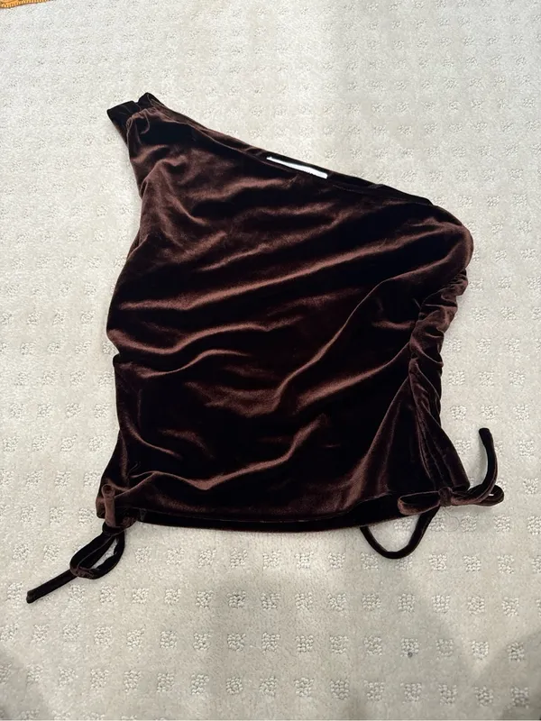 Amanda Uprichard Ania Cocoa Velvet One Shoulder Ruched Top XS - Image 2
