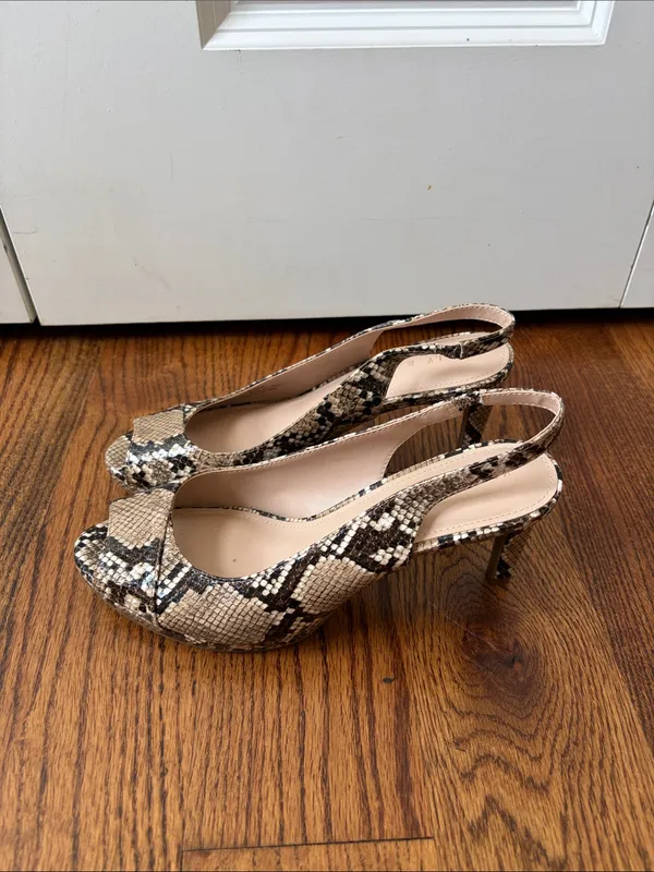 Kelly & Katie Slingback Peep-Toe Heels in Snake Print Size 8 - Image 3