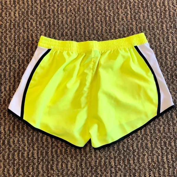 Zone Pro Colorful Top and Bright Yellow Shorts Womens L Used 2 Pieces - Image 5