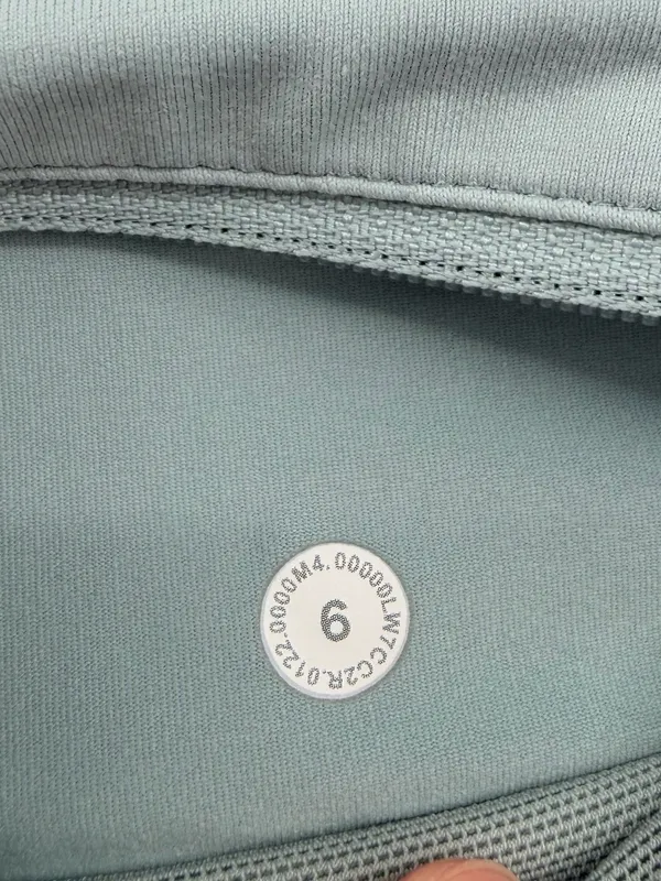 Lululemon Speed Up Low Rise Shorts 2.5 Size 6 Diamond Dye‎ Silver Blue - Image 7