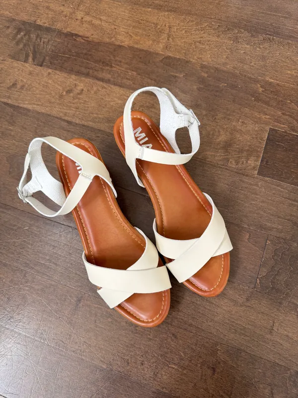 Mia white ankle strap wood block platform heel clog sandal 7.5 - Image 2