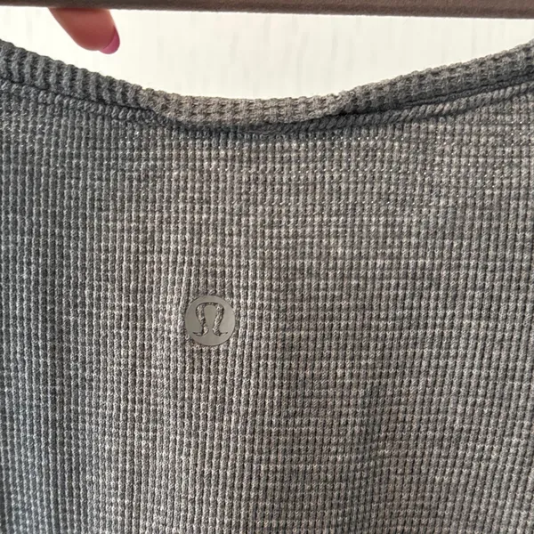 lululemon waffle knit Short Sleeve - Image 2
