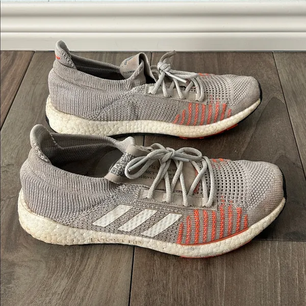 Adidas Boosted Beige and Coral Knit Sneakers - Image 4