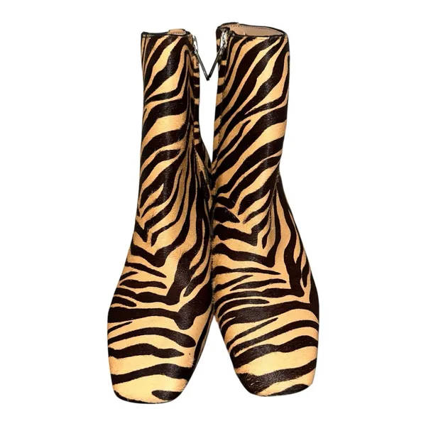 Sam Edelman Lizzo Tiger Print Martini Heel Boot Calf‎ Hair Women's Size 5 NWOB - Image 3