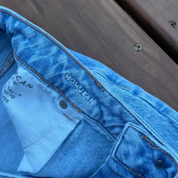 American Eagle Jeans Mom Jean Light‎ Wash Blue Denim Strigid Size 18 - Image 6
