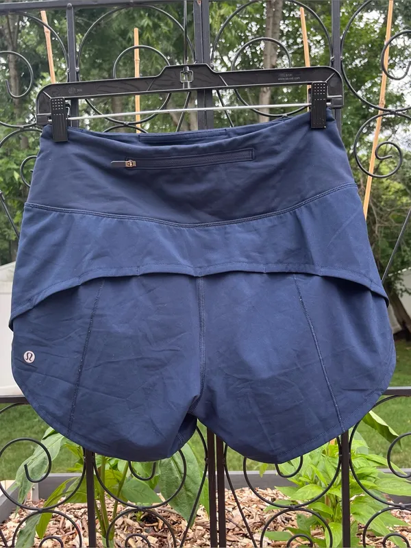 Lululemon Women’s Speed Up Lined High Rise 4” Inseam Shorts Long Size 4 Running - Image 2