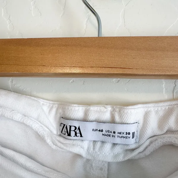 Zara | High‎ Waist Cropped Wide Leg Denim Jeans in White - Image 5