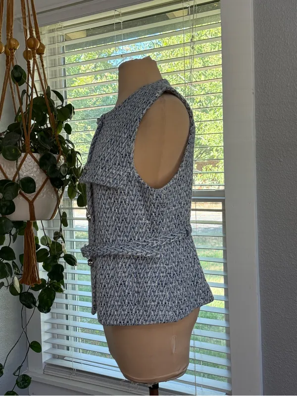 Viral Fall NWOT Zara Tweed Belted Vest Size Large - Image 3