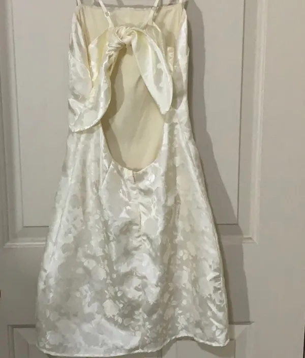 Lucy in the Sky White Floral Dress - Image 5