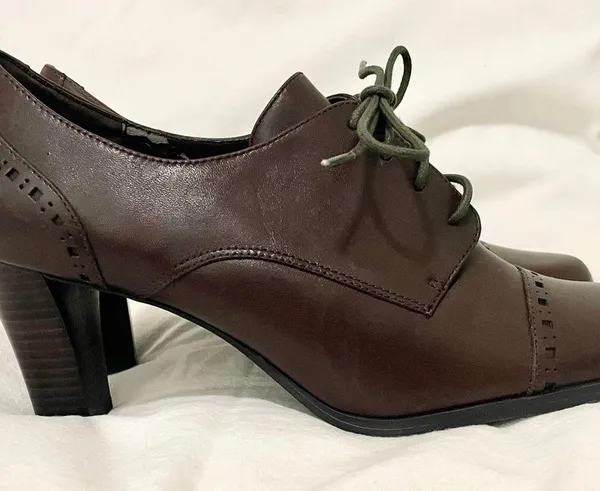 Etienne Aigner Nada Oxford Heels Leather Y2K 90s Lace Up Career Casual Size 8.5 - Image 6