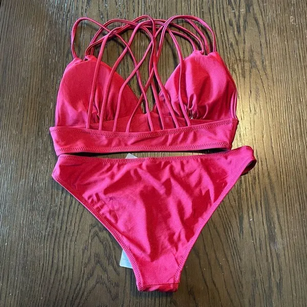 Cupshe red wine strappy bikini set, S, NWT - Image 2