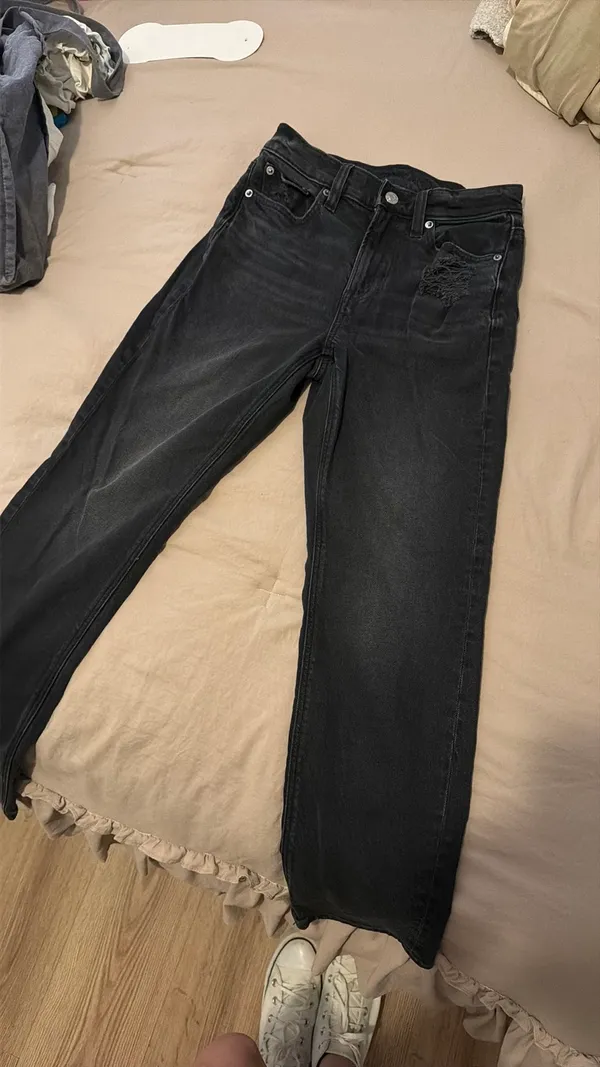 American Eagle Jeans - Image 2