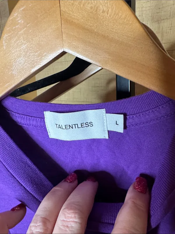TALENTLESS Purple Cropped Baby Tee Logo T-Shirt Size Large Like New - Image 3