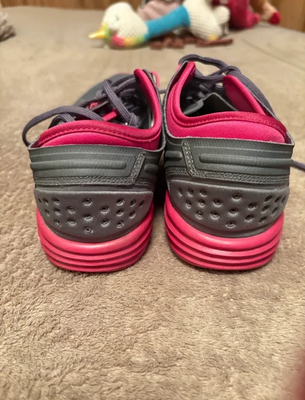 Nike Women’s Running Shoes 8 - Image 3