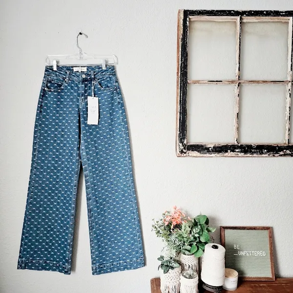 Wide Leg Blue Patterned Jeans - Women's Flare & Wide Leg - Image 6