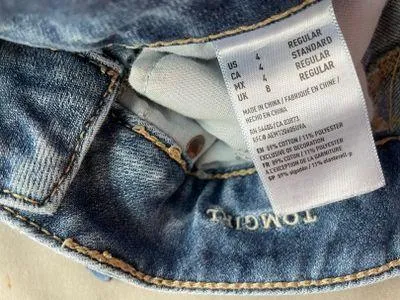 American Eagle tomgirl jeans - Image 2