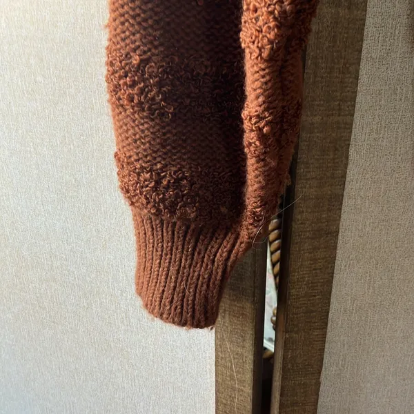 FINAL MARKDOWN Evian Rich Brown Knit Sweater medium - Image 8