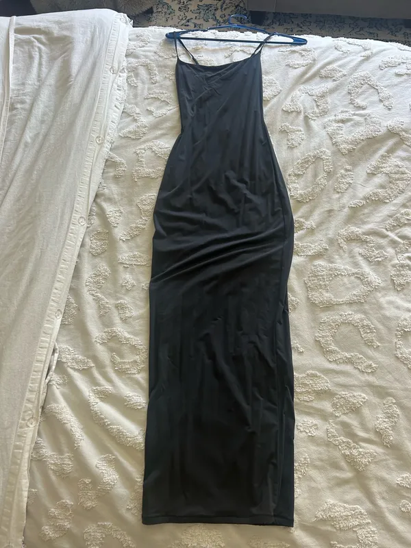 SKIMS FitsEverybody Dress In Onyx - Image 3