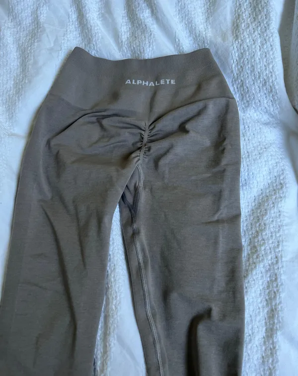 Alphalete Leggings - Image 2