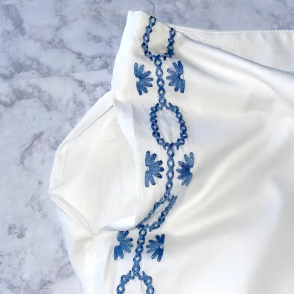 New Foxiedox Embroidered Cropped Pants Spellgirl Culottes White Blue Size Medium - Image 12