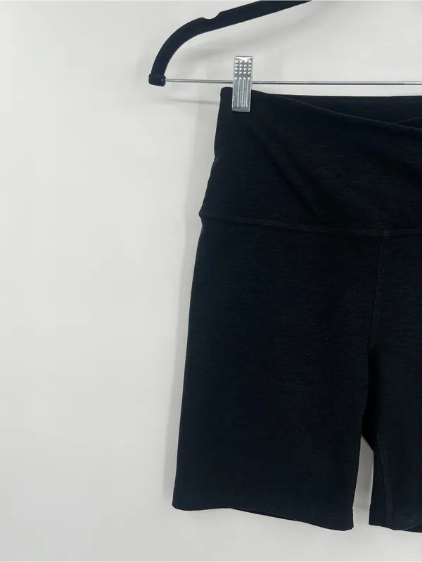 Beyond Yoga At Your Leisure High-Rise Biker Shorts V-Waist Space Dye Black Small - Image 10