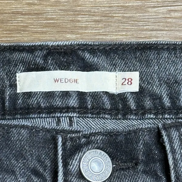 Levi's Premium Wedgie Icon Jeans Women's 28 Gray High Rise Tapered Ankle - Image 3