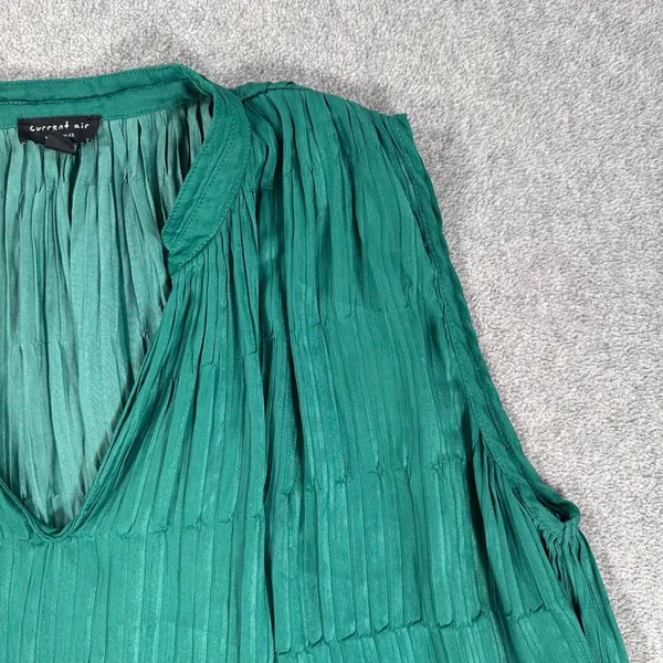 Current Air Pleated Sleeveless Blouse Women's Medium Green Satin V-Neck Flowy - Image 2