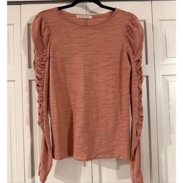 We the Free Natasha pink ruched puff sleeve long sleeve top small - Image 2
