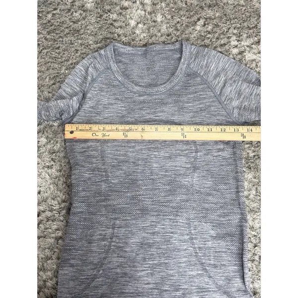Lululemon Shirt Womens 4 Gray Swiftly Tech Long Sleeve Seamless Running Athletic - Image 10