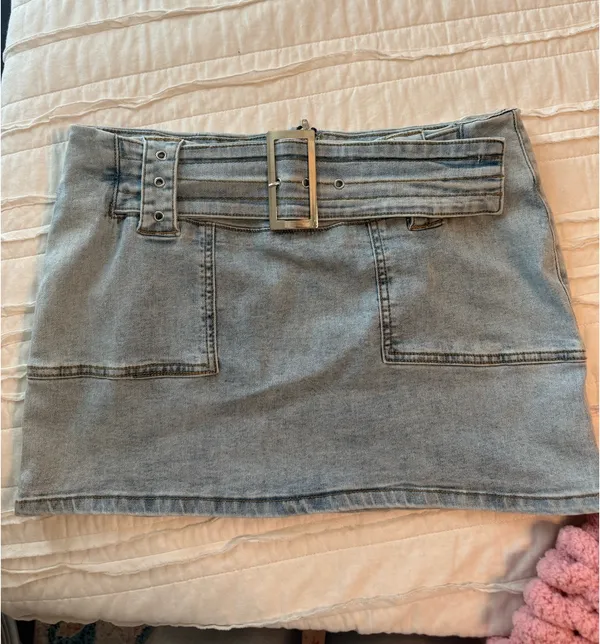 Edikted Mini Skirt - Image 2