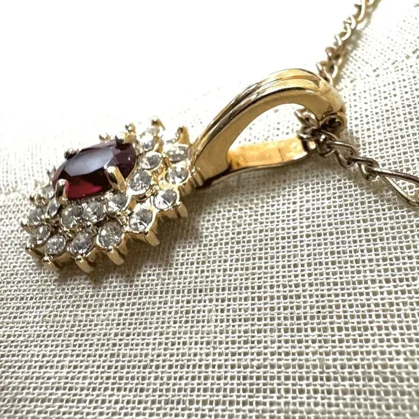 Gold Tone Red and Clear Rhinestones choker Pendant Necklace - Image 3