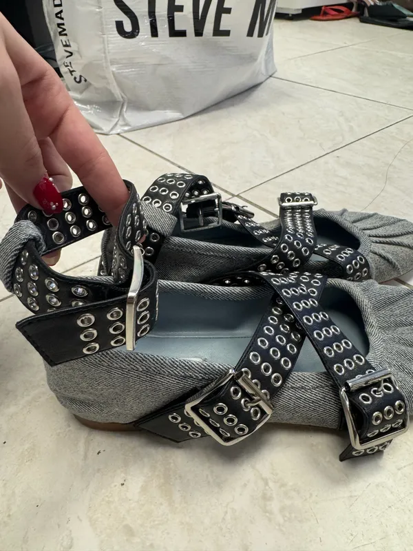 Steve Madden denim and black Mary Jane flats - Image 4