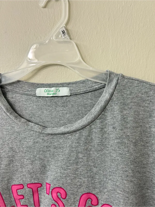 Olivia J’s Boutique LET'S GO GIRLS Gray Graphic Tee with Pink Accents Sz L - Image 6