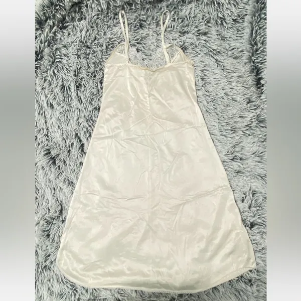 Elegant Cream Lace Slip Dress - Image 4