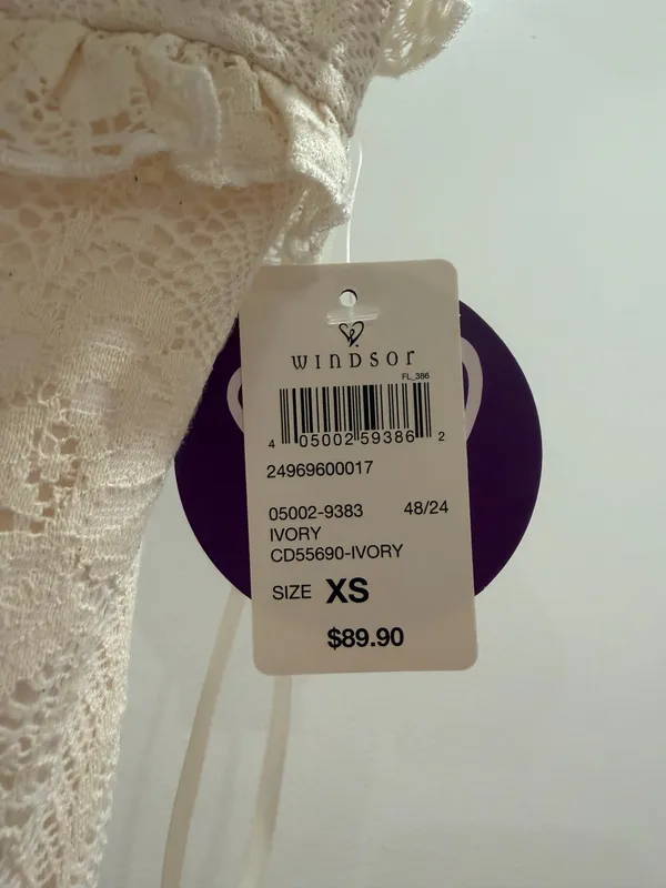 White maxi dress Size XS - Image 4