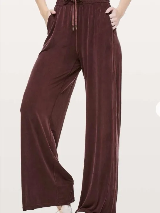 Lululemon principal dancer pant 32” midnight maroon size 10 - Image 2