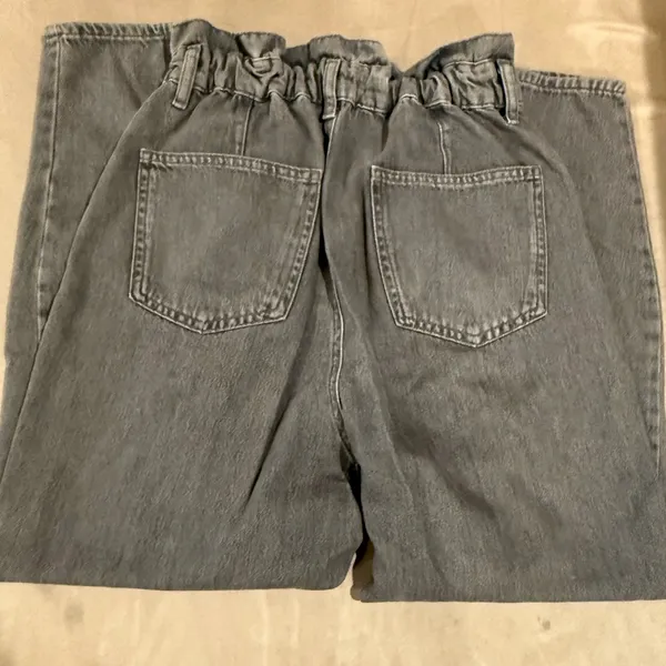Zara High waisted Buttoned Baggy Jeans Gray‎ - Size 2 - Image 2