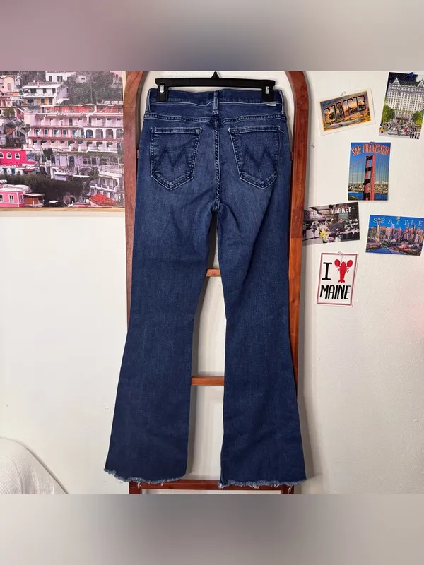 Mother the weekender fray flare jeans mint condition dark Wash - Image 6