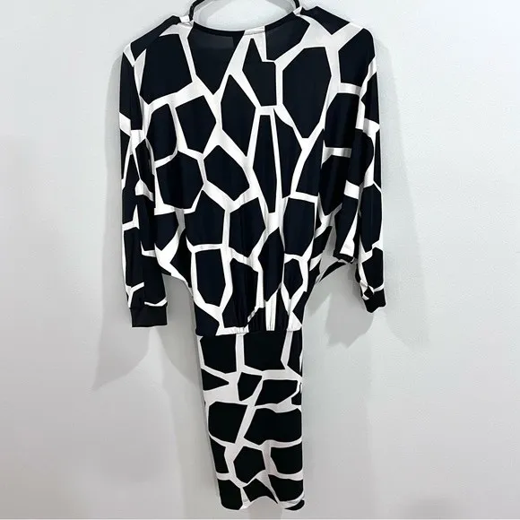 Analili black white and blush pink giraffe print dress size XS - Image 5