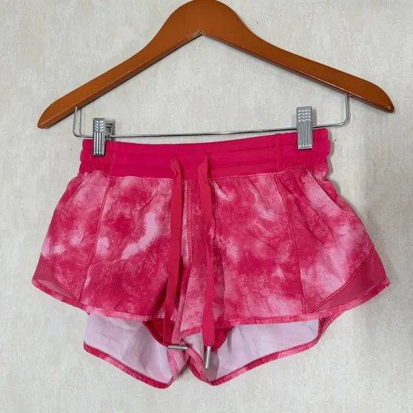 Lululemon Women’s Hotty Hot Short 2.5” in Tidal Trip Boom Juice/Boom Juice 4 - Image 4
