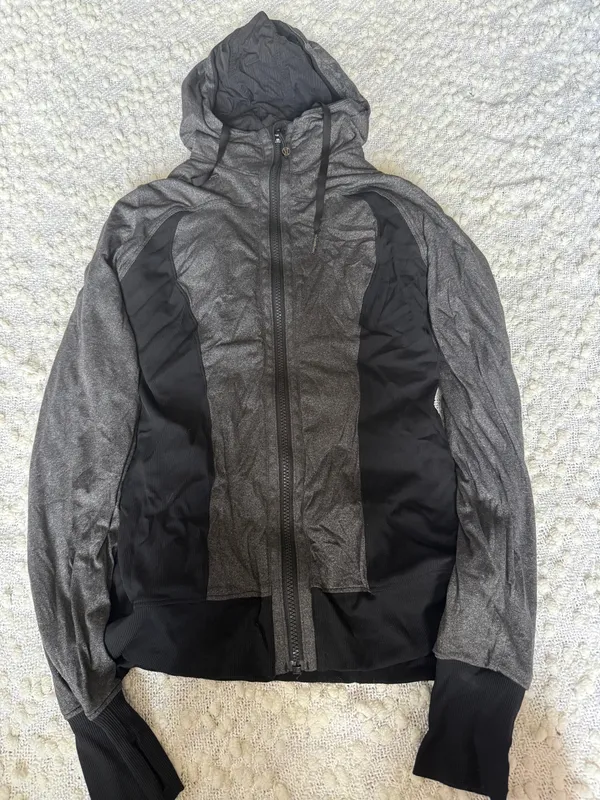 Lululemon Reversible Medium Weight Define Zip Up Size 6 - Image 3