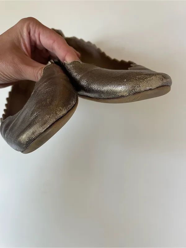 Chloé Lauren Metallic Bronze Leather Scalloped Ballet Flats Size 39.5 / US 9 - Image 4