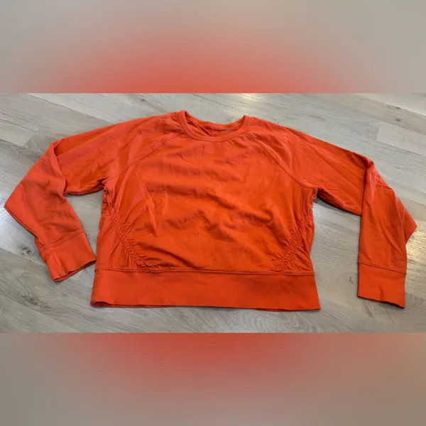 Athleta Sundown Puckered Crewneck orange pullover sweatshirt size large - Image 4