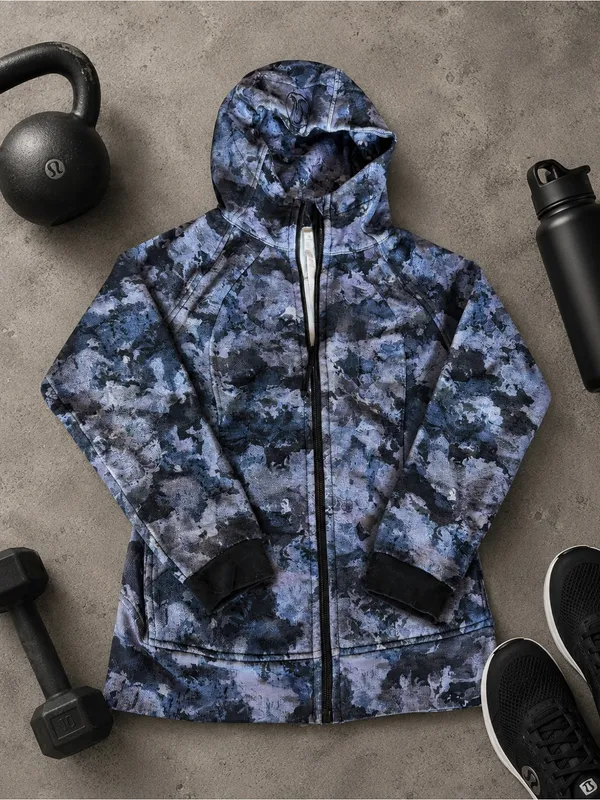 Lululemon Scuba Full Zip Hoodie Screen Camo Multi Size 10 NWOT RARE - Image 2