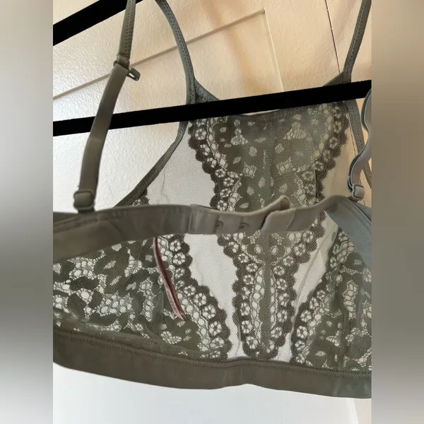 Victoria’s Secret High‎ Neck Lace Embroidered Mesh Cano Spaghetti Strap Bra Sz S - Image 7