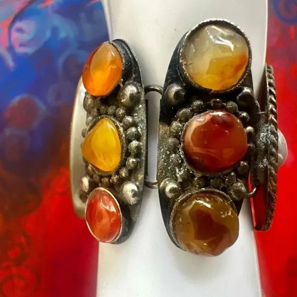 Vintage Cheval Quartz Agate Stone Cuff Watch - Image 2